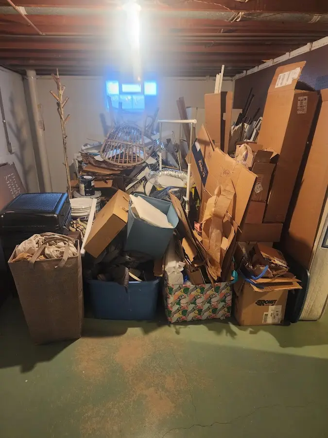 Roll-off dumpster container at job site for 20 Yard Dumpster Rental in Lake Morton-Berrydale